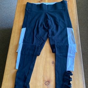 🌸PINK YOGA LEGGINGS